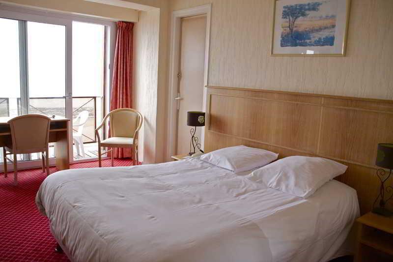 Hotel Des Thermes Et Du Casino Luc-sur-Mer Eksteriør bilde