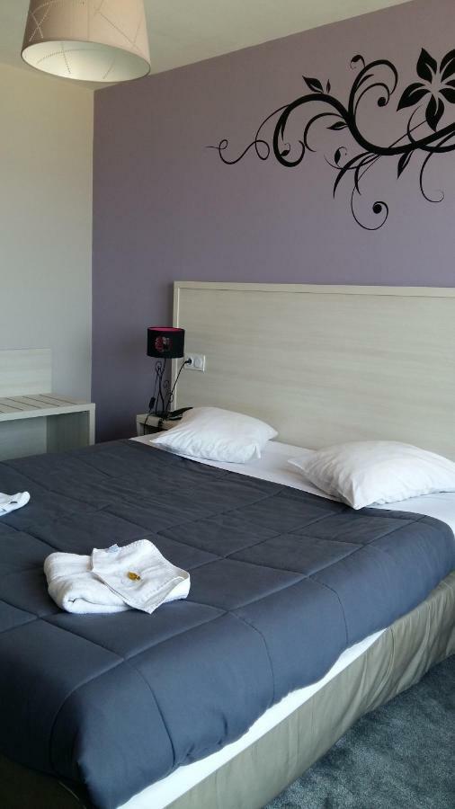 Hotel Des Thermes Et Du Casino Luc-sur-Mer Eksteriør bilde
